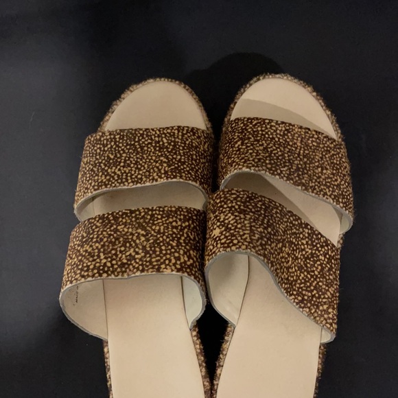 Animal print platform from local boutique - Picture 3 of 4